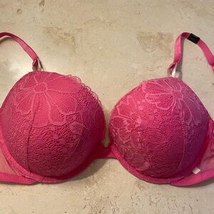 NWT Victoria’s Secret Pink Bra